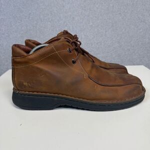 Clarks Chukka Seude Leather Boots Sz 9 M Brown Round Toe Mens Shoes EUC Clarks Mens Brown Leather Chukka Lace Up Boots Sz 9 M | eBay main image 3
